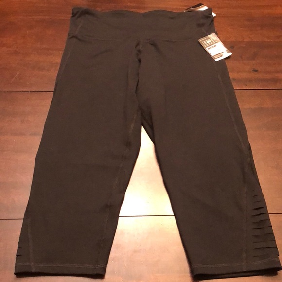 C9 by Champion Pants - C9 by Champion capris.  New.  Size xl inseam 20
